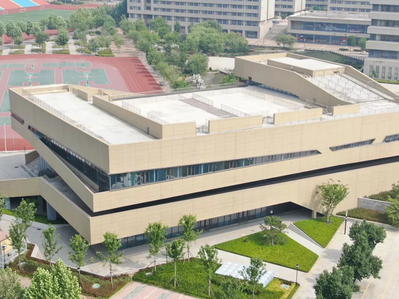 Kutheni ukhetha iSakhiwo seNtsimbi yeSikolo kwiProjekthi yakho yeKhampasi elandelayo?