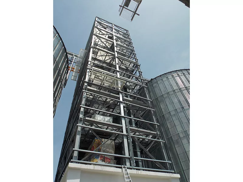 Isakhiwo se-Steel tower